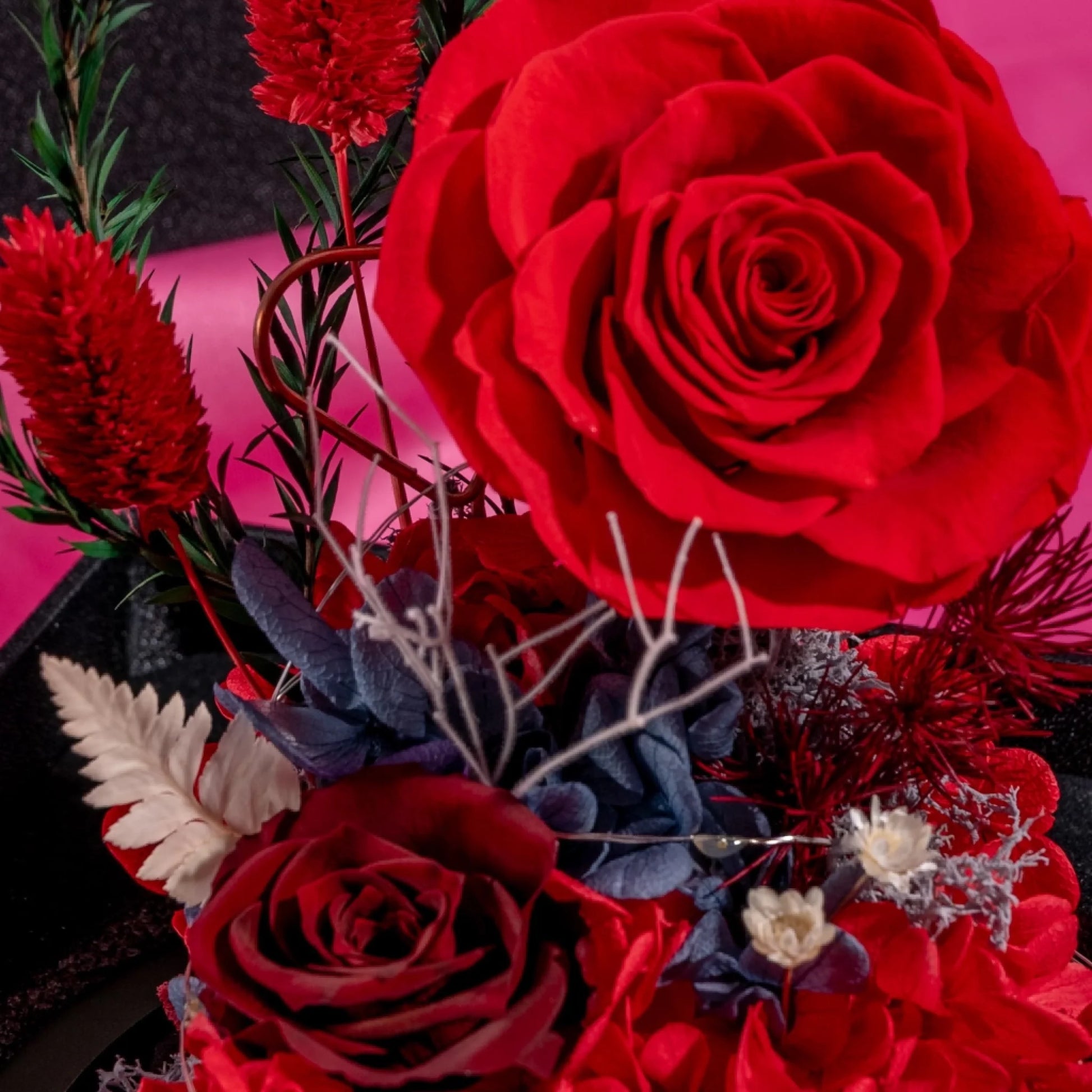 flowerchimp-gift-forever-flame-preserved-rose-2500x2500-04